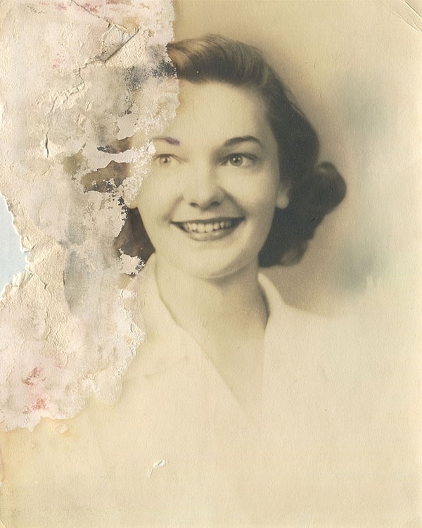 5. Единственный снимок матери клиента в молодости, который подлежал восстановлению