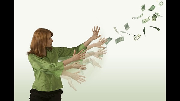 9. Сильно ли вы переживаете, если необдуманно тратите деньги?