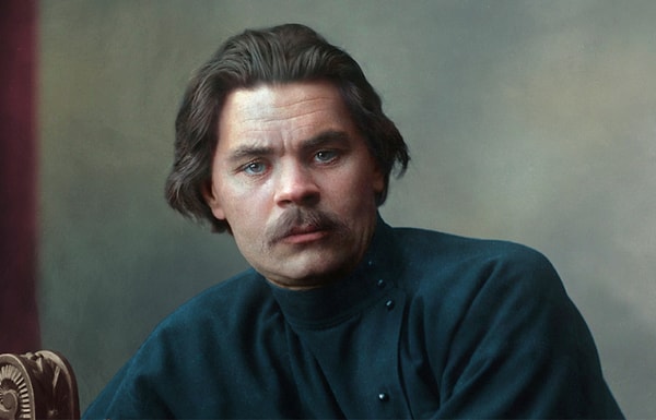 2. Настоящая фамилия Максима Горького - ...