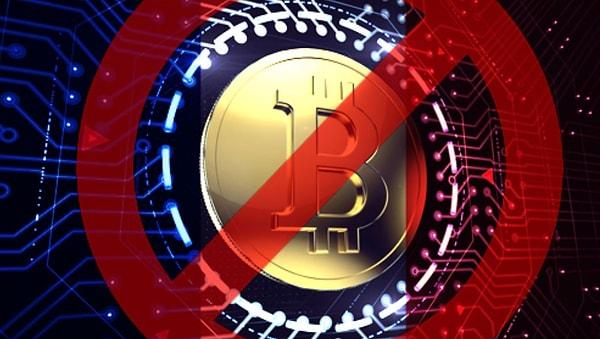 Bitcoin'in düşüşündeki en önemli neden, ülkelerin kripto paraların kullanımına ve ticaretine uyguladığı regülasyonlardı. Sanal paraların geleceği soru işareti olmaya başlamıştı.