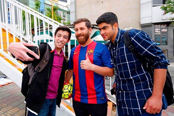 İranlı Messi birkaç yıl önce sosyal medya sayesinde üne kavuşmuştu.