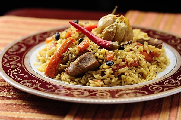 4. Национальным блюдом какого региона является плов?