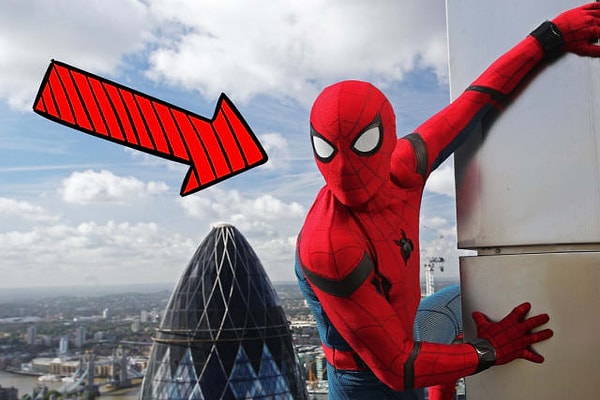 3. А вот и сам Человек-паук! Конечно, вы знаете его настоящее имя, верно?