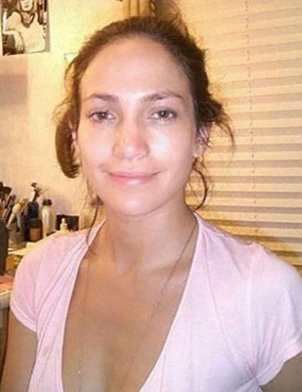 16. Дженнифер Лопес, 49 лет