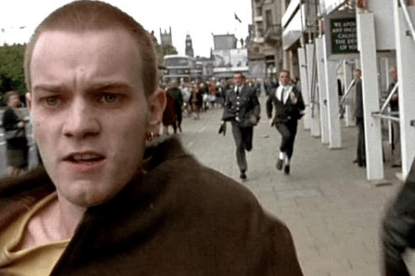 Какой фильм начинается с этой сцены?