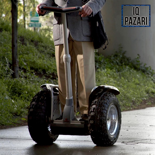 12. Segway araçları bilirsiniz, hiçbir şekilde devrilmediklerine dair bir inanış vardır.