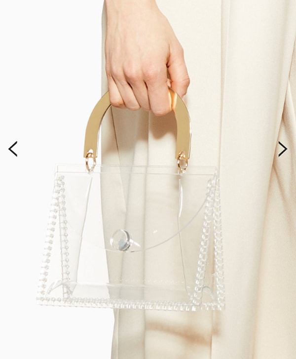 19. Нужно 300 раз подумать, прежде чем положить что-то в эту сумочку...