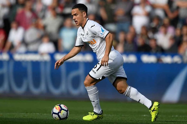 1.72 boyundaki Roque Mesa, hızlı ve oyun kurucu özellikleriyle ön plana çıkıyor.