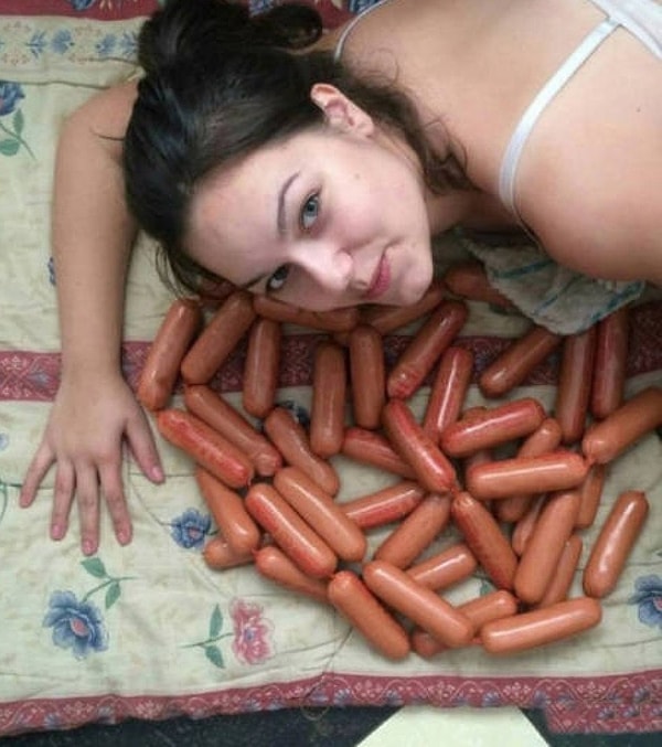 17. Страстная жрица. В смысле явно любит поесть 😂