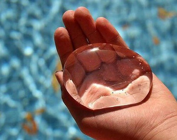 5. Как называется вода, в которой атом водорода замещён его изотопом дейтерием?