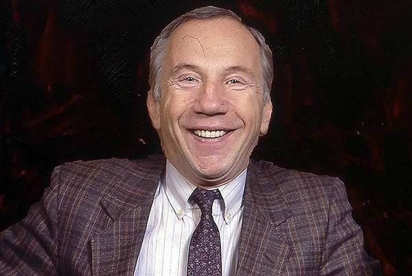 9. В каком из фильмов не снимался Савелий Крамаров?