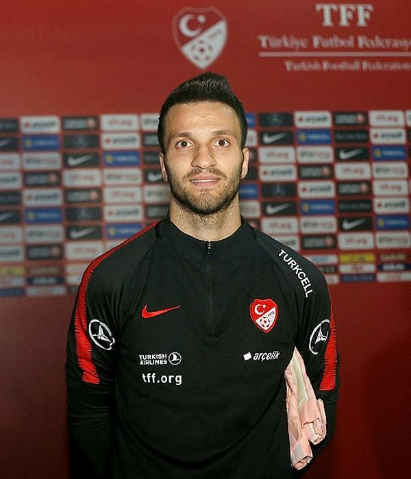 Küme düşen Bursaspor’da geçen sezon 22 maça çıkan Okan, A Milli Takım aday kadrosuna da çağrılmıştı.