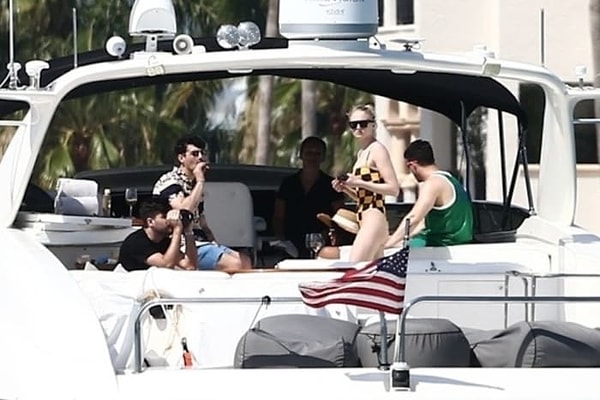 Ребята, когда не надо позировать: