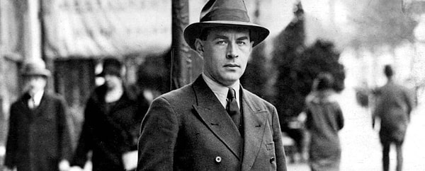 6. "Ты можешь убежать от обстоятельств и людей, но ты никогда не убежишь от своих мыслей и чувств". Писал ли такое Эрих Мария Ремарк?