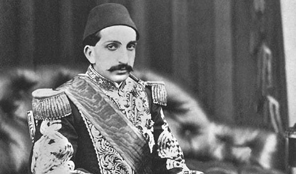 1908 - II. Abdülhamit döneminde resmî bir göreve dönüşen hafiyelik resmen ortadan kaldırıldı.