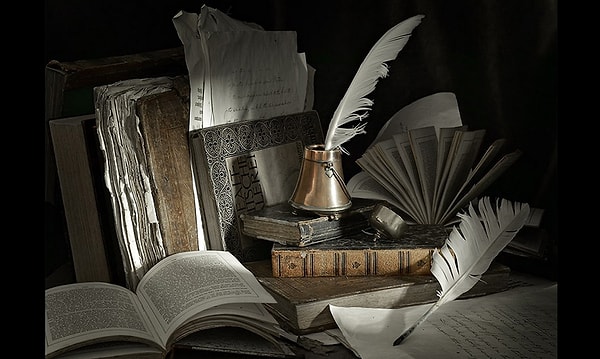 3. "Настанет день, и с журавлиной стаей Я поплыву в такой же сизой мгле, Из-под небес по-птичьи окликая Всех вас, кого оставил на земле"