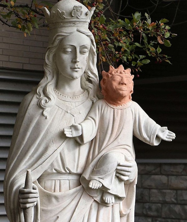 4. Реставрация головы Иисуса