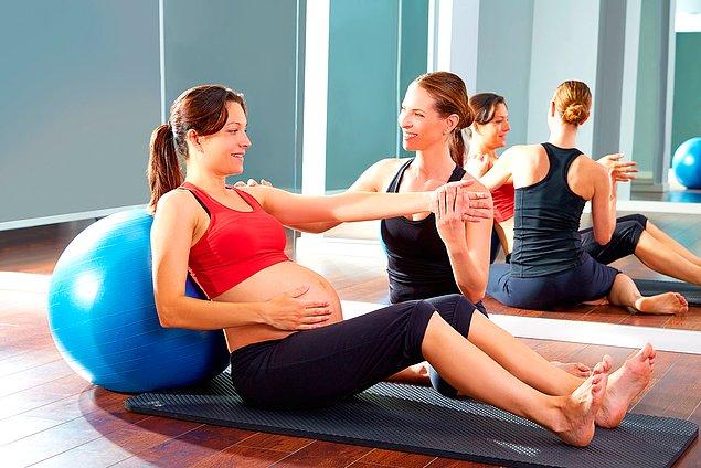 10. Hamilelikte yapılan pilates daha esnek bir vücuda sahip olunmasını sağlayarak doğumu kolaylaştırır.