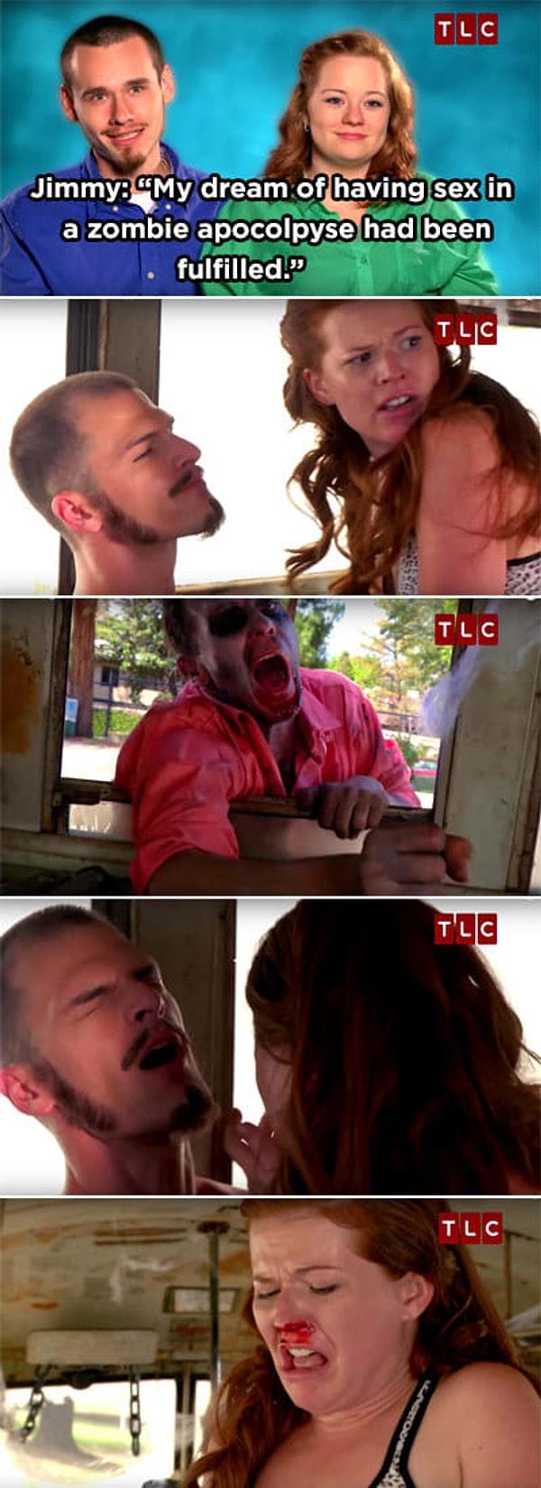 5. Zombi koşusunda otobüste seks yaparken içeriye kafasını uzatan zombiden korkarak yere düşüp burnunu kıran kadın.
