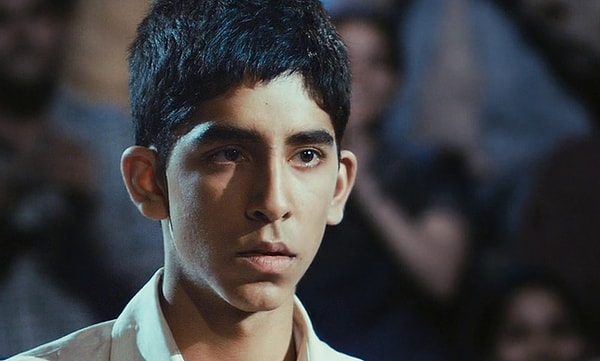 7. В какой валюте выиграл деньги герой фильма «Миллионер из трущоб»?