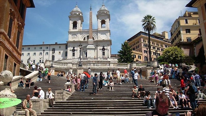 Cezası 160 Euro'dan Başlıyor: Roma'da İspanyol Merdivenleri'ne Oturmak Artık Yasak