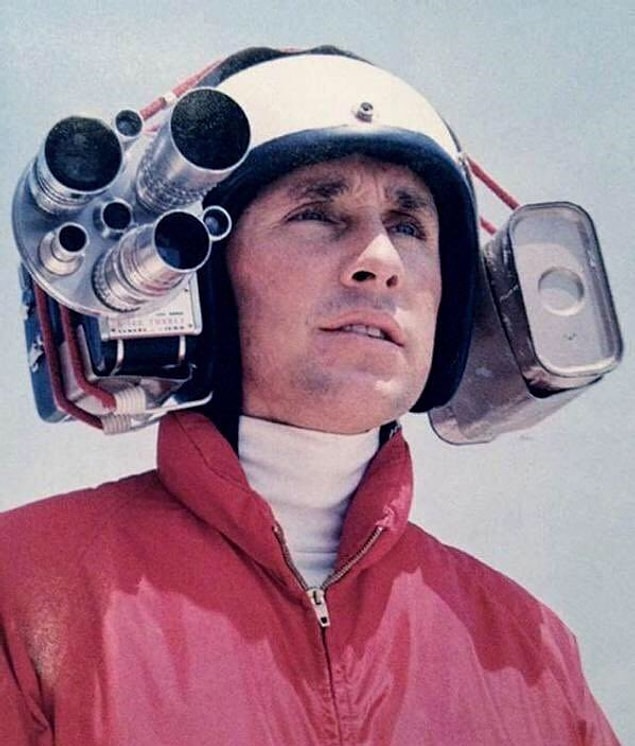 3. İlk kameralı kasklardan. Kaskı giyen ise Formula 1 pilotu Jackie Stewart.