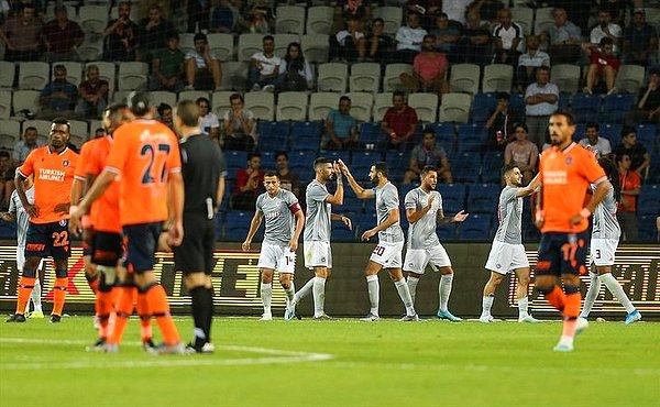 Mücadele Olympiakos'un 1-0'lık üstünlüğüyle sonuçlandı.