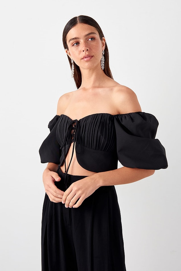 4. Birileri crop top mı dedi? 😍 İşte her yerdeki kurtarıcılarımız.