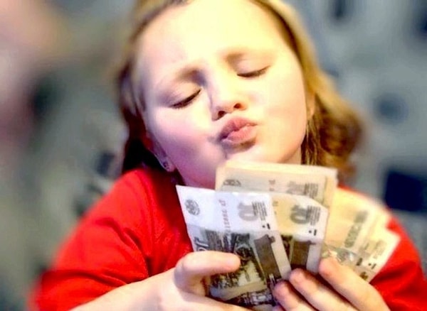 7. У вас перед зарплатой еще остались деньги (бывает и такое). На что их потратите?