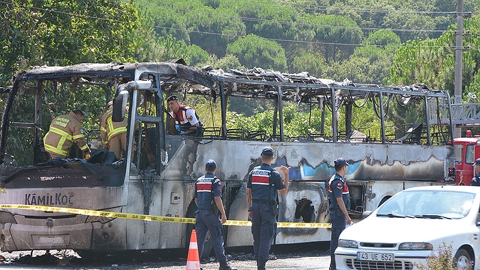 Peş Peşe Yaşanan Yangınların Ardından Uzman Uyarısı: "Otobüslerde 'İmdat Kapısı' Acilen Gerekli"