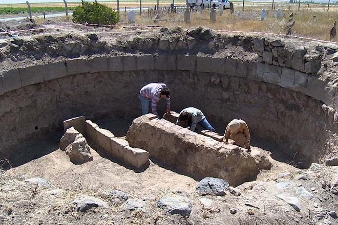 Arkeologları Heyecanlandıran Gelişme: Erzurum'da Bulunan Mezar Alaaddin Keykubat'a mı Ait?