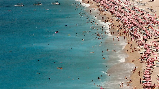 Bayramda 12 Milyonluk Tatil Göçü: Araştırmaya Göre Her 5 İstanbullu'dan 1'i Seyahatte