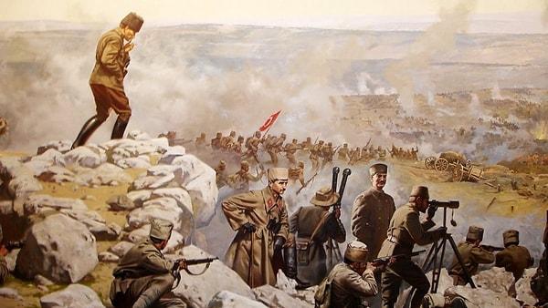 1921 - Türk Kurtuluş Savaşı: Başkomutan Mustafa Kemal Paşa'nın Sakarya Meydan Muharebesi'ndeki emri: Hattı müdafaa yoktur, sathı müdafaa vardır. O satıh bütün vatandır. Vatanın her karış toprağı, vatandaşın kanıyla ıslanmadıkça terk olunamaz.