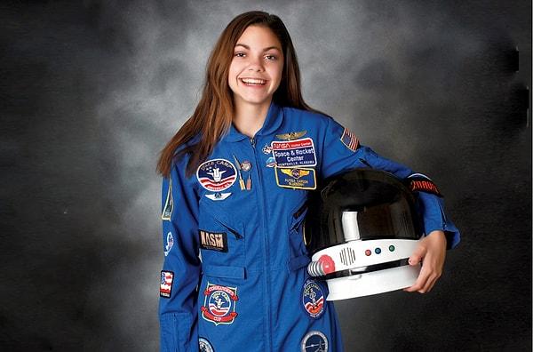 Hayat zor diyen gençlere inat, Mars'a ilk ayak basacak insanlardan biri de 17 yaşındaki Alyssa Carson olacak, hayat onun için biraz daha zor.