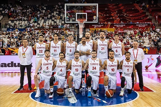 12 Dev Adam, Dünya Kupası'na Galibiyetle Başladı