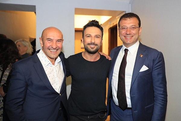 İzmir Büyükşehir Belediye Başkanı Tunç Soyer ve İstanbul Büyükşehir Belediye Başkanı Ekrem İmamoğlu da eşleriyle birlikte Tarkan'ı izlemeye gittiler.
