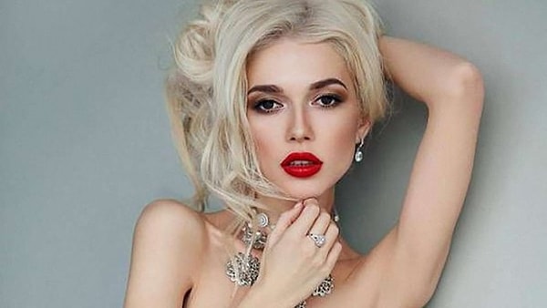 Ранее от директора Эрики Герцег поступило заявление, что певицу с продюсером связывают исключительно рабочие отношения.