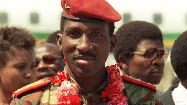 Thomas Isodore Nöel Sankara, 21 Aralık 1949 günü o zamanki adıyla Fransız sömürgesi Haute Volta'da Yako şehrinde dünyaya geldi.
