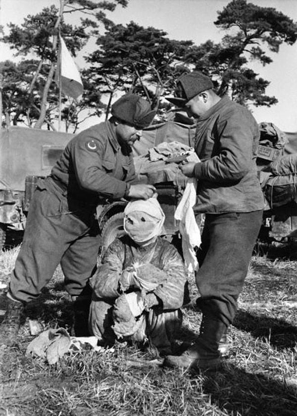 1950 - Kore'ye Türk askeri birliği ulaştı.