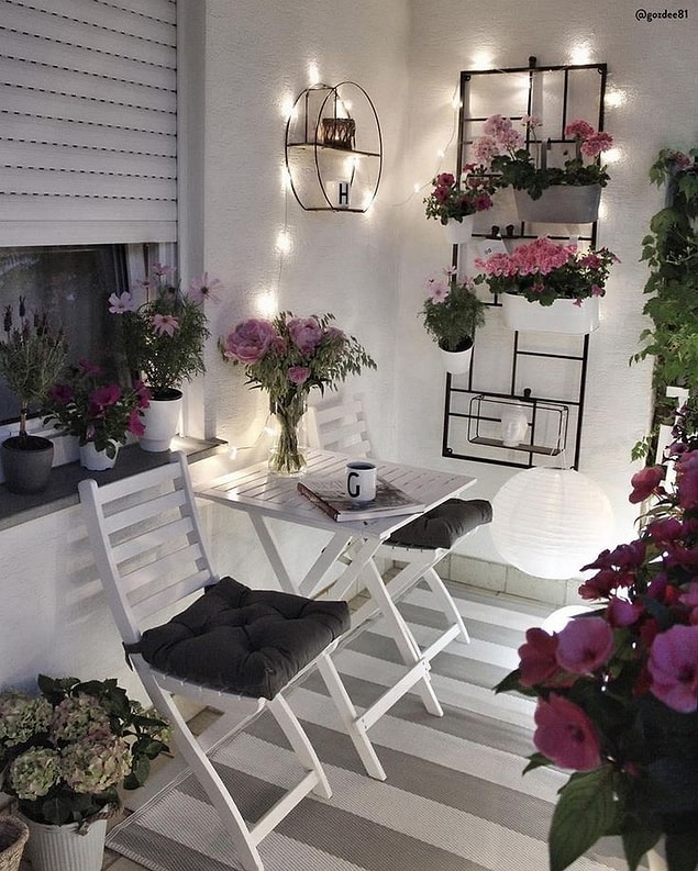 4. Tatlı mı tatlı bir balkon keyfi 😍