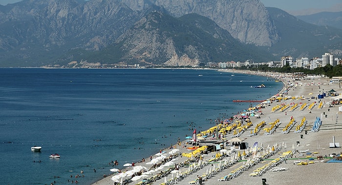 Tüm Zamanların Rekoru: Antalya'ya Gelen Turist Sayısı 14 Milyonu Geçti