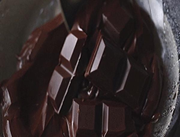 11. Bitter çikolata: