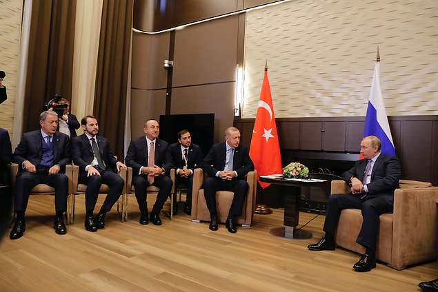 Görüşmeye Dışişleri Bakanı Mevlüt Çavuşoğlu, Hazine ve Maliye Bakanı Berat Albayrak, Milli Savunma Bakanı Hulusi Akar, Cumhurbaşkanlığı Sözcüsü İbrahim Kalın ile MİT Başkanı Hakan Fidan da katıldı.
