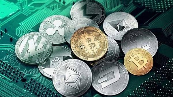 Bitcoin ile birlikte diğer kripto para birimlerinde de düşüş yaşanıyor. Kripto para piyasalarında düşüş gösteren kripto paralar Bitcoin'in trendini takip ediyor.