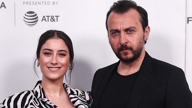 7. Nazara geldiler! Hazal Kaya ile Ali Atay çiftinin Zekeriyaköy'deki evlerinde yangın çıktı!