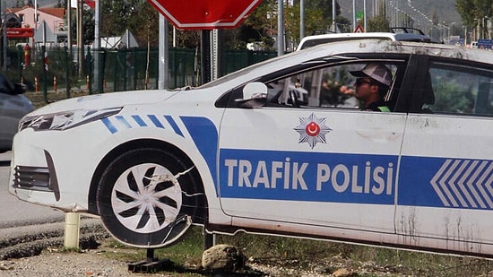 Hırsızlıkta Sınır Yok: Maket Polis Aracının Aküsünü ve Tepe Lambasını Çaldılar!