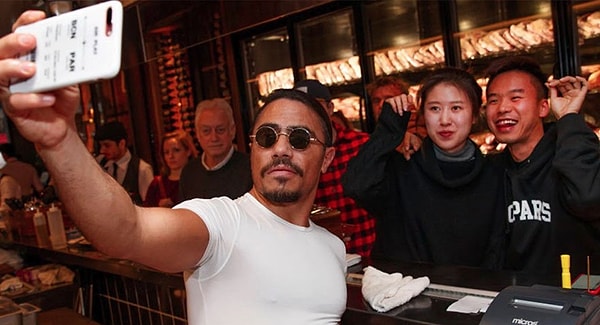 Также суд постановил удалить запись "уволен по статье" из их трудовой книжки.