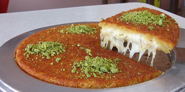 15. Son olarak; künefe sever misin?