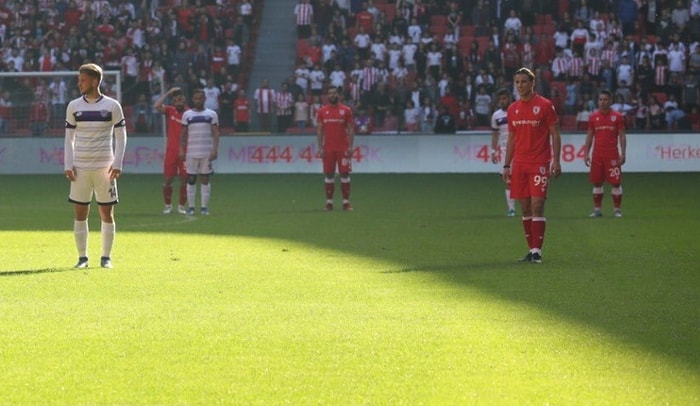 Samsunspor - Hacettepe Maçında Mustafa Kemal Atatürk İçin Saygı Duruşu Yapıldı!