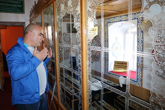 Mahkeme Kararıyla Kanuni'nin Torunu Olduğunu Kanıtladı: 'Devlet Büyüklerimizin Bize Sahip Çıkmalarını İstiyoruz'